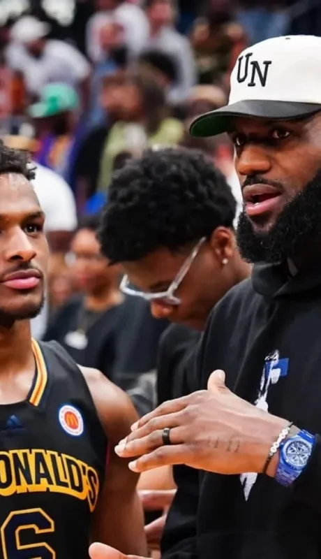 LeBron y Bronny escribirán una página única en la NBA.