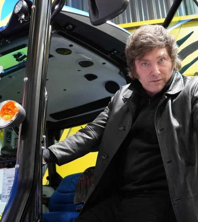 El presidente Milei cuenta con una base social que le permite jugar en el tablero político