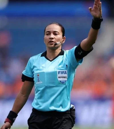 Edina Alves arbitrará Panamá- Bolivia por la Copa América/