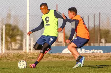 Villa ya se entrena en Independiente Rivadavia