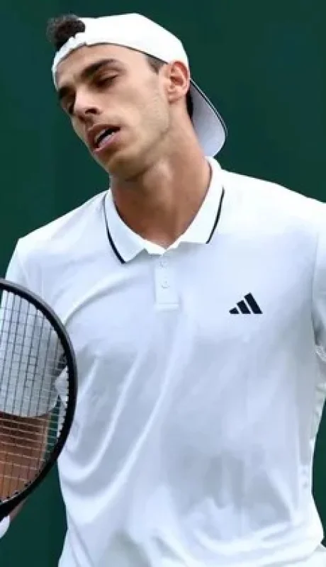 Cerúndolo completó el partido este miércoles