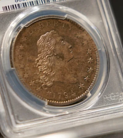 Dólar Flowing Hair de 1794