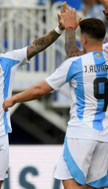 Jueves de Scaloneta y de Copa América.