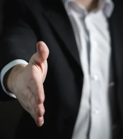 Harvard revela que 40% de los trabajadores son infelices: las peores profesiones