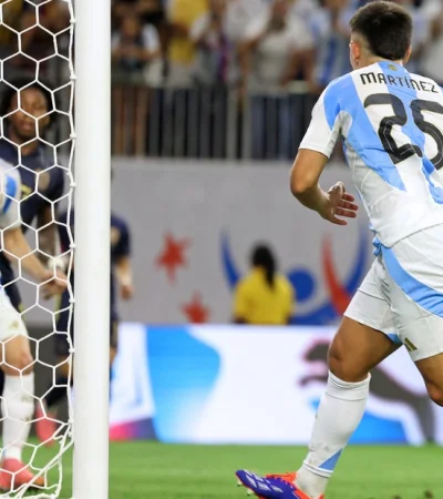 El golazo de Lisandro Martínez para decretar la apertura del marcador