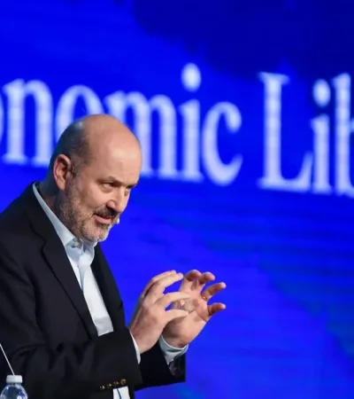 Federico Sturzenegger sostuvo que la derogación de las normativas permiten dar un nuevo paso en pos de la libertad