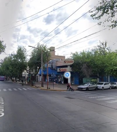 La esquina en la que se produjo el atraco.