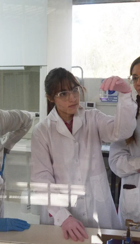 Equipo de investigacion del Laboratorio de Biotecnologia Ambiental - ICB
