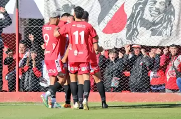 Deportivo Maipú volvió al triunfo y sueña con el reducido