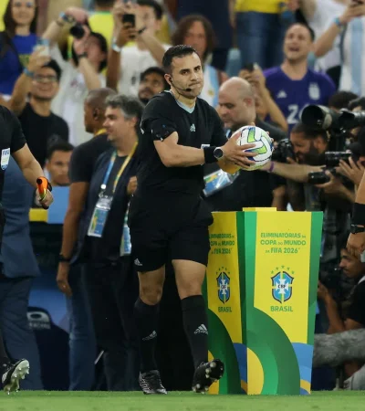 Árbitro chileno para Argentina- Canadá