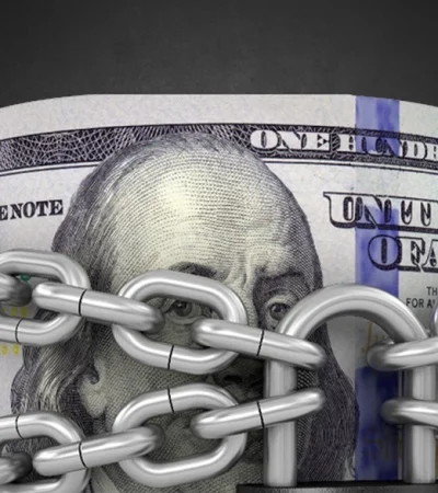 Dólar: los bancos ya hablan de una devaluación del 30% para fin de año.