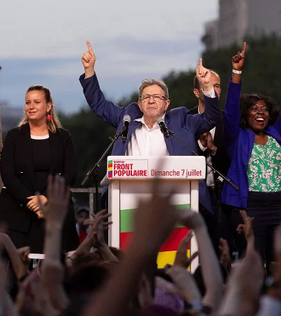 Jean-Luc Mélenchon, ganador en segunda vuelta en elecciones en Francia.