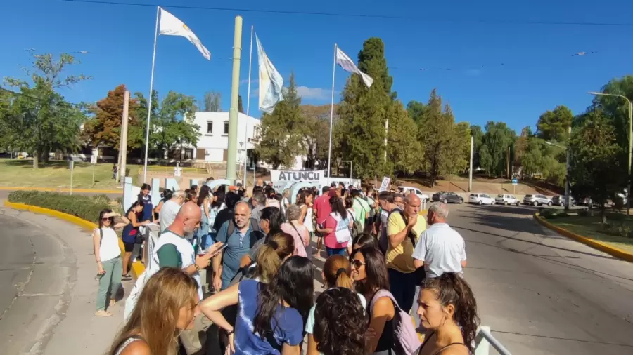 Universidades en alerta