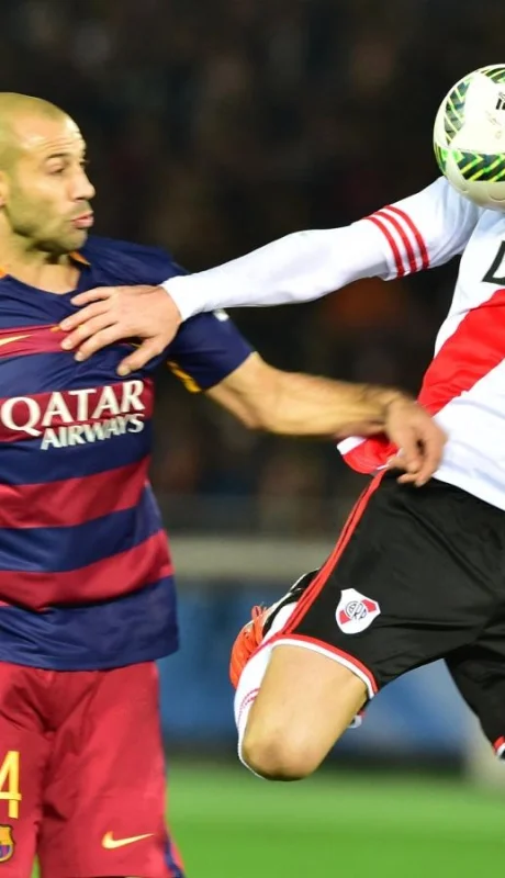 Mascherano y Barcelona vencieron al River de Gallardo.