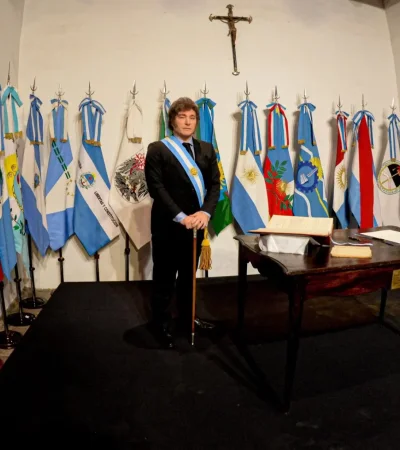 Milei en la sala de la Independencia