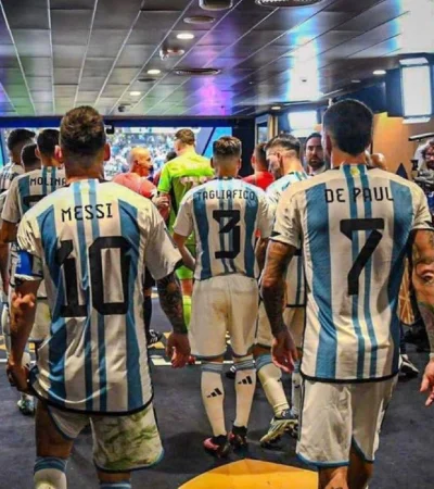 Lionel Messi, Rodrigo de Paul, Nicolás Tagliafico/