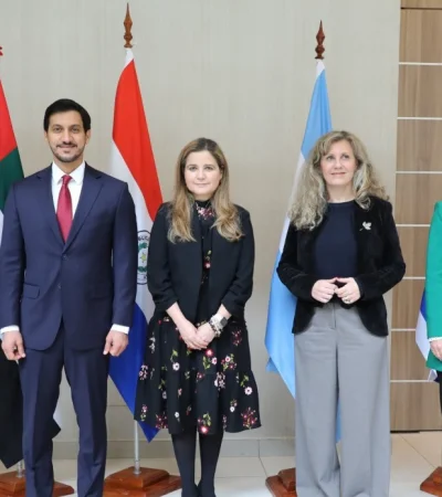 Negociadores del MERCOSUR y los Emiratos Árabes Unidos