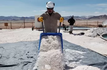 Chile se pone nervioso frente al auge del litio argentino