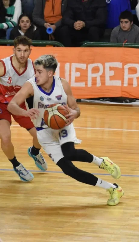 Alejo Andrés fue clave para Rivadavia.