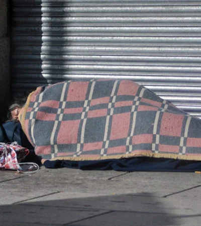 Más de 500 personas enfrentan la dura realidad de vivir en la calle en Mendoza