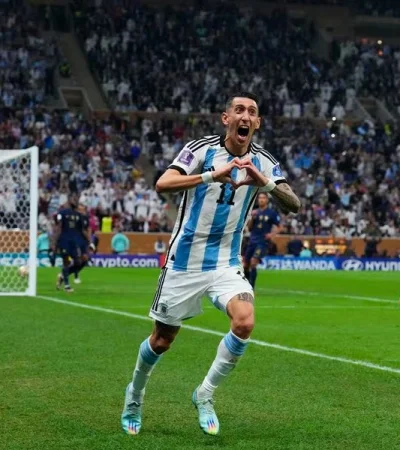 El rosarino estará presente en el encuentro ante Chile, en el que se le rendirá honores por su tremenda trayectoria en la Selección.