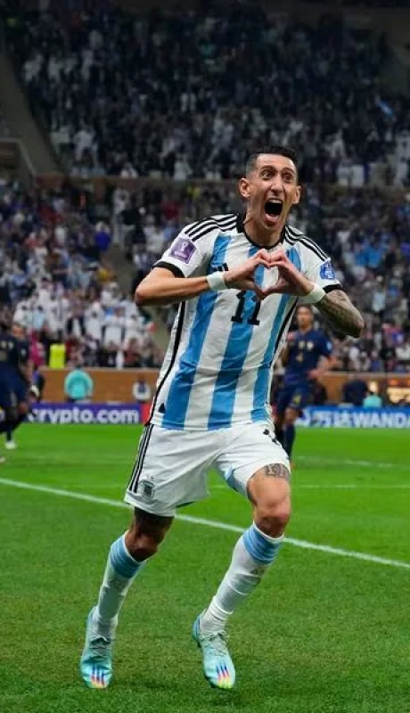 El rosarino estará presente en el encuentro ante Chile, en el que se le rendirá honores por su tremenda trayectoria en la Selección.