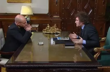 Milei denunció desestabilización y le hizo un mimo a Macri: "Es parte de la solución"