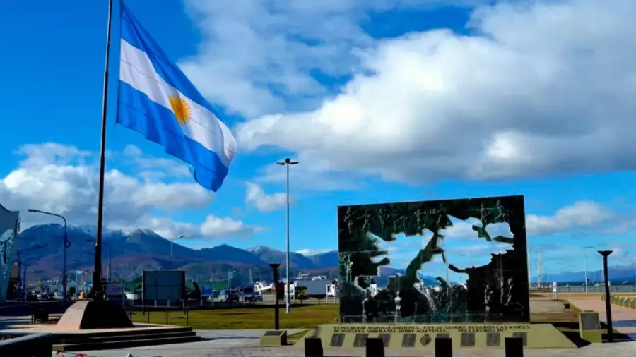 Aún no sabemos si el cambio de gobierno en el reino Unido podría afectar nuestro reclamo por la soberanía de las Islas Malvinas.