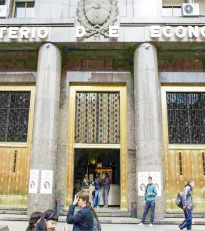 En el Gobierno proyectan una inflación más baja y no frenar la salida de la recesión