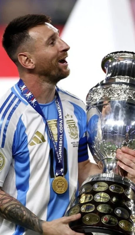 Otro título para el capitán.