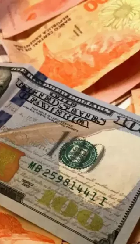 El tipo de cambio sigue siendo una de las principales preocupaciones del Gobierno de Javier Milei.