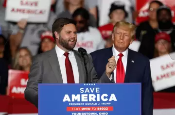 Donald Trump unge a J.D. Vance como su candidato a vicepresidente