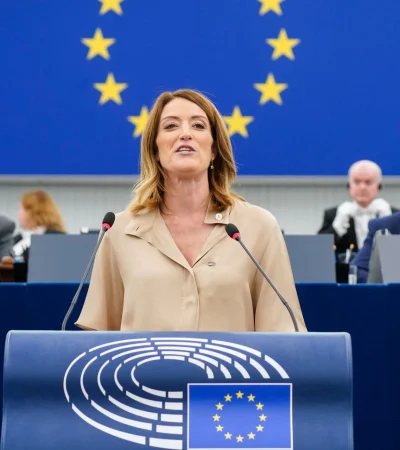 La maltesa Roberta Metsola es reelegida como presidente del Parlamento Europeo