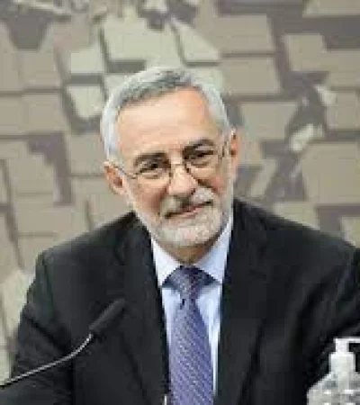 Julio Bitelli quiere traer calma a la relación bilateral de los socios estratégicos