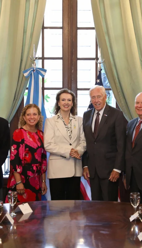 La Canciller Mondino junto a la Delegación de Legisladores estadounidenses