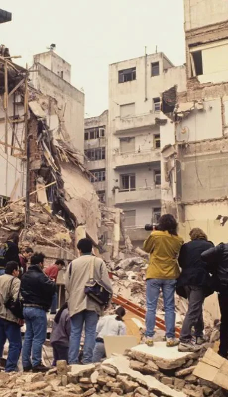 Juicio en ausencia permitirá juzgar a los acusados de la voladura de la AMIA