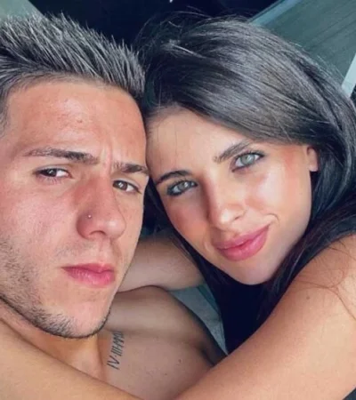 Enzo Fernández con su esposa Valentina Cervantes