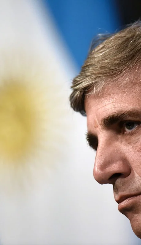 Caputo y Milei se oponen a otra devaluación