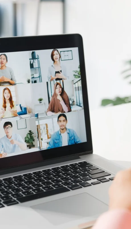 "Poco a poco estamos viendo que hay una tendencia a la vuelta a la oficina", aseguraron.