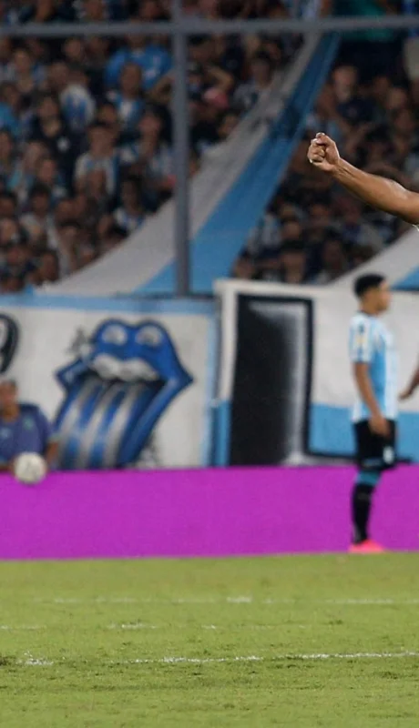 Bruno Leyes será titular este sábado.