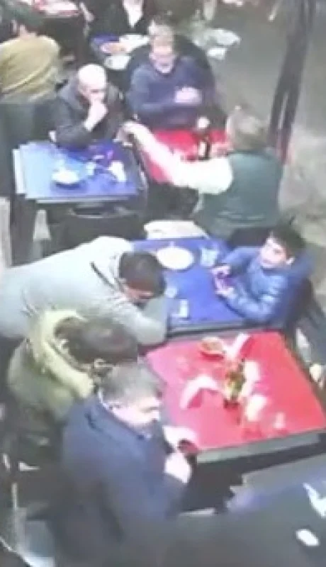 Asalto en una parrillada