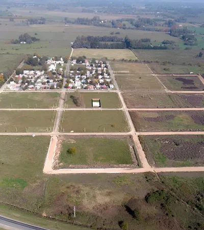 "Se le entregó el mandato absoluto a un presidente que vive el glamour del cargo"