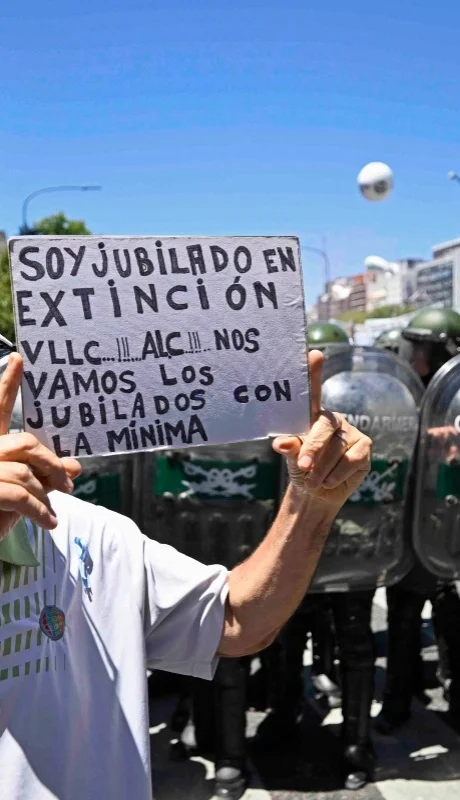 Jubilados volverán a marchar al Congreso contra el veto a la movilidad jubilatoria