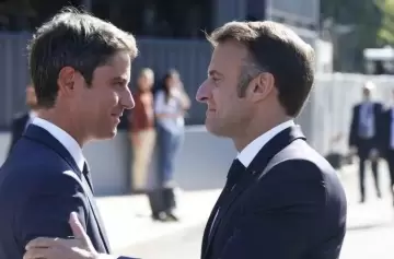 Macron pateó la pelota para después de los Juegos Olímpicos