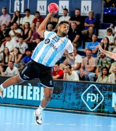 James Parker, jugador de Al-Gharafa SC de Doha, en Catar.