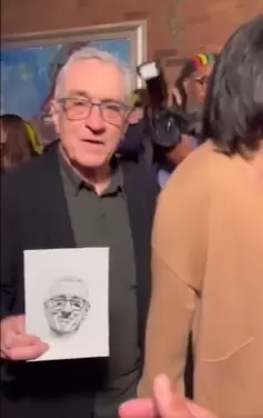 Devon Rodríguez retrató a De Niro.