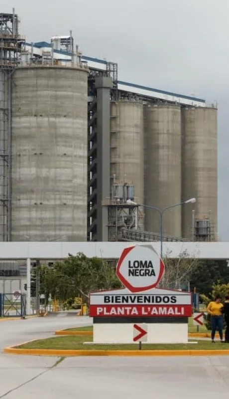 Guerra de ofertas: brasileños se disputan el control de Loma Negra