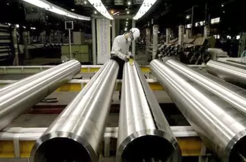 Índices clave de la economía real siguen en rojo: consumo, turismo, acero y combustibles