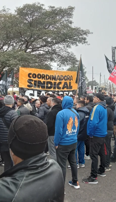 Luego de las protestas por despidos en el sector del neumático, habrá marcha a Plaza de Mayo.