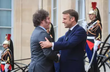 Milei en Francia: se reunió con Macron en la previa de la inauguración de los JJOO